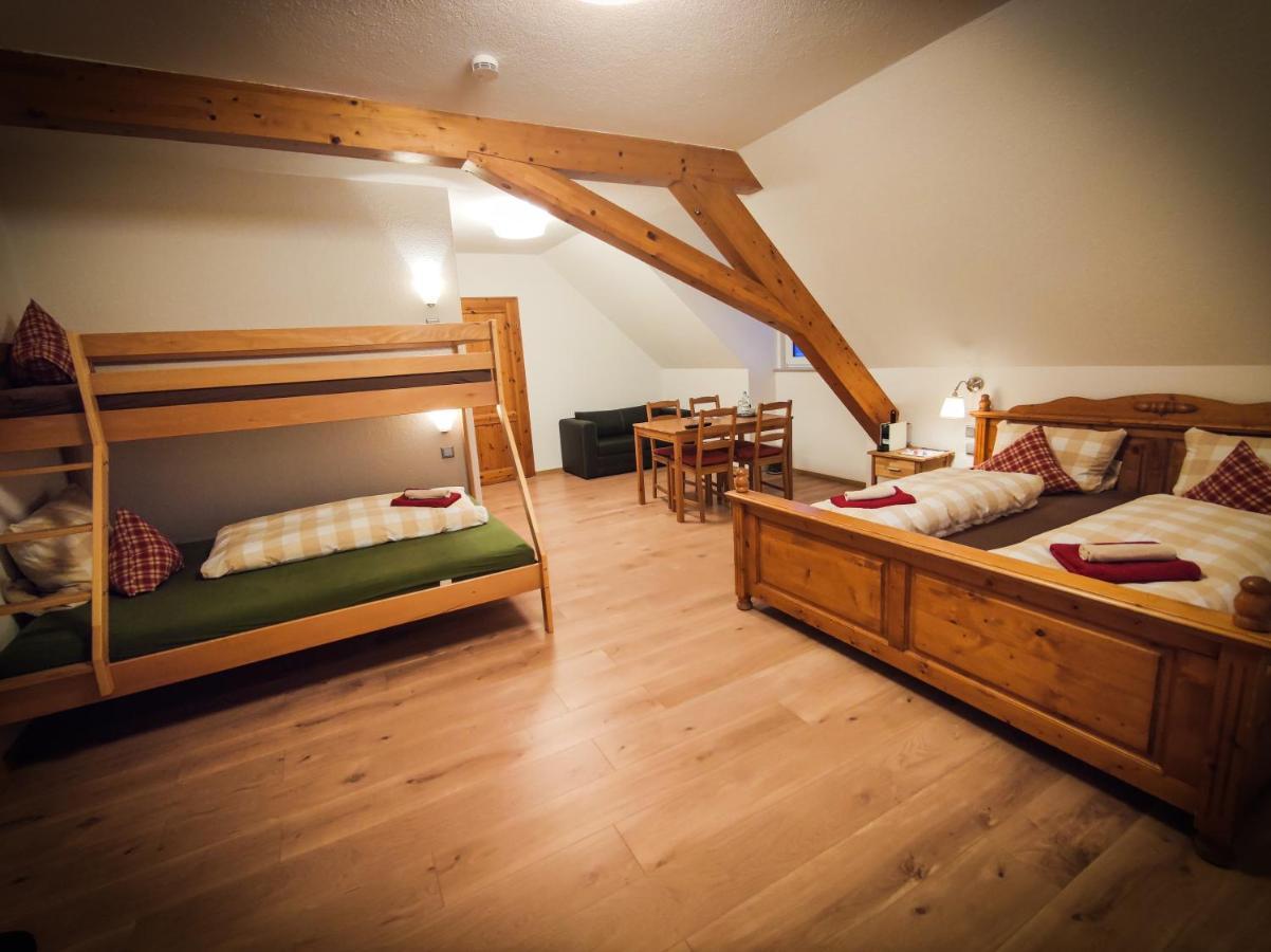 Hotel Landgasthof Sonne Mahlberg Exteriör bild