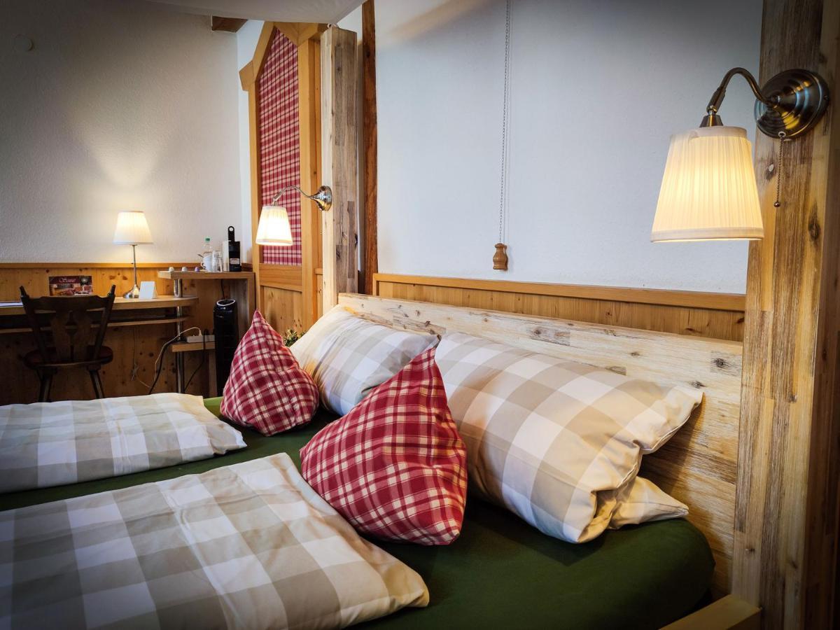 Hotel Landgasthof Sonne Mahlberg Exteriör bild
