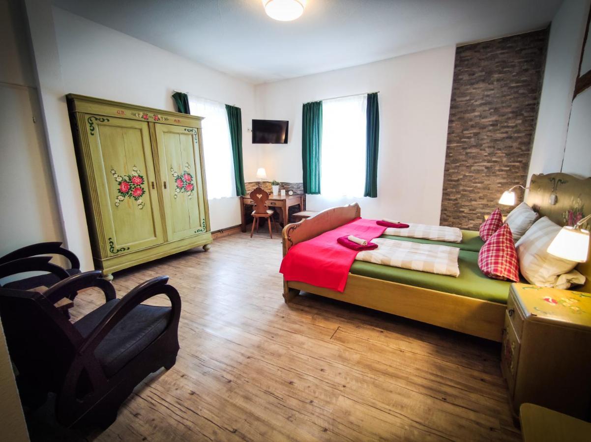 Hotel Landgasthof Sonne Mahlberg Exteriör bild