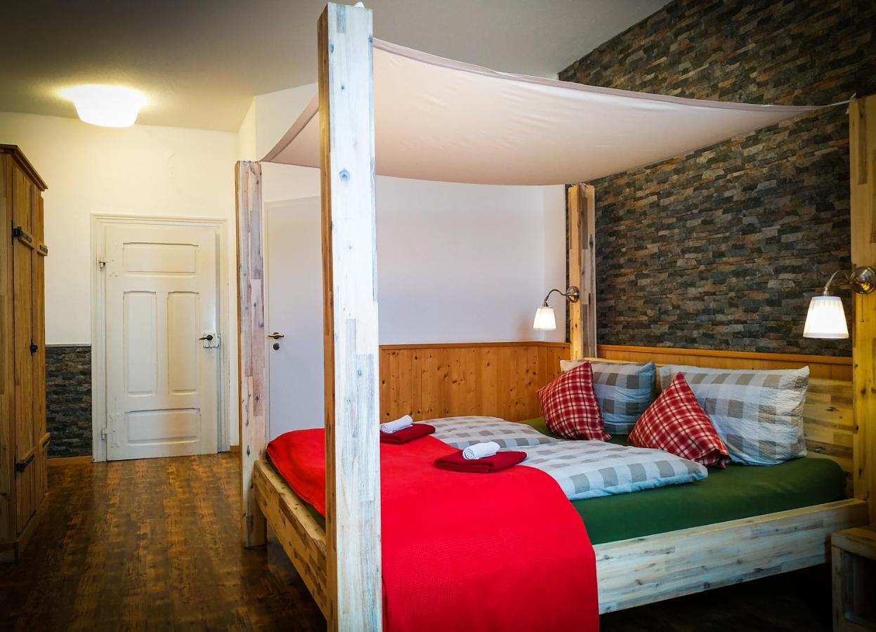 Hotel Landgasthof Sonne Mahlberg Exteriör bild