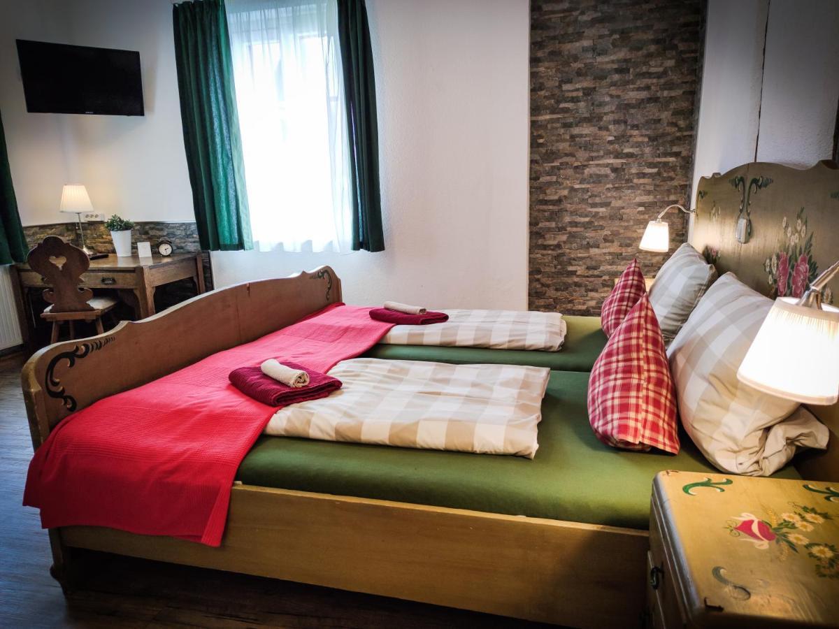 Hotel Landgasthof Sonne Mahlberg Exteriör bild
