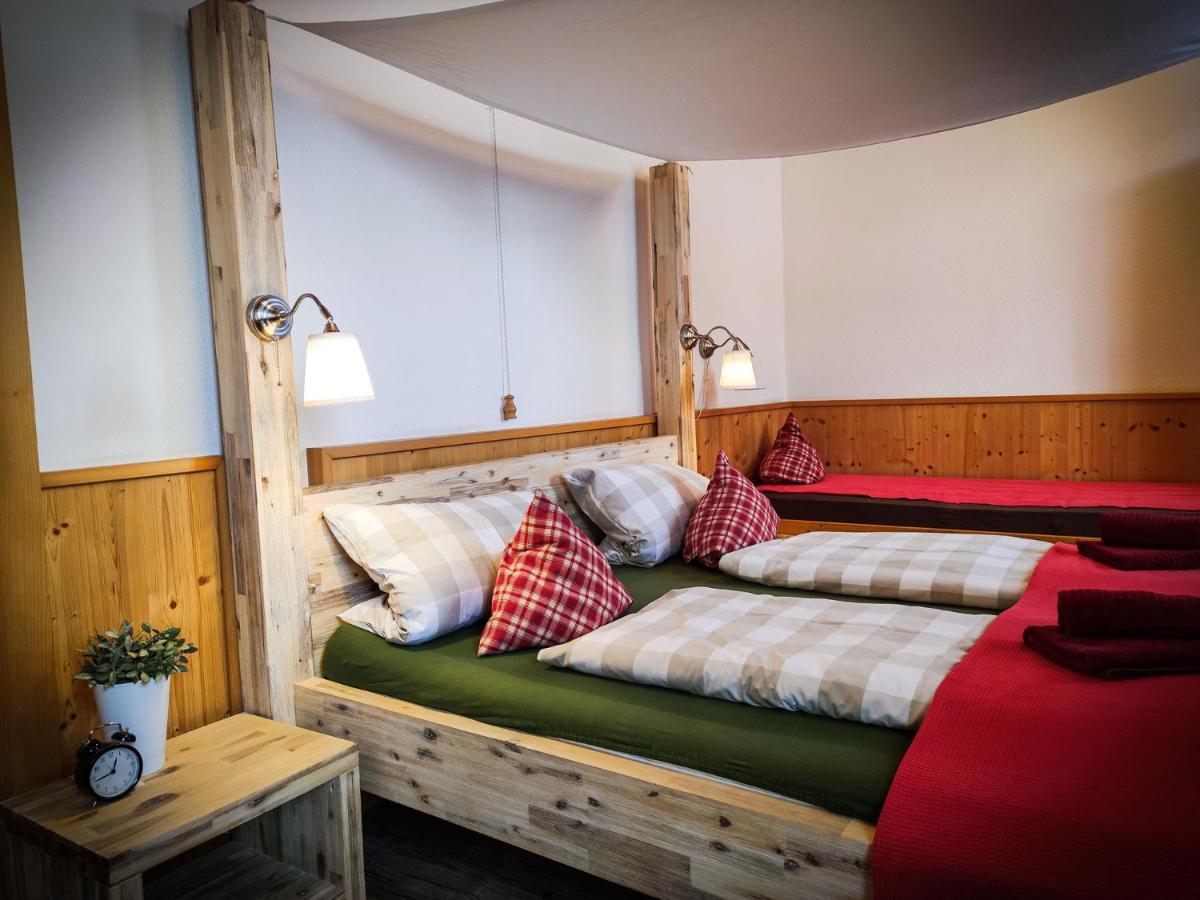 Hotel Landgasthof Sonne Mahlberg Exteriör bild