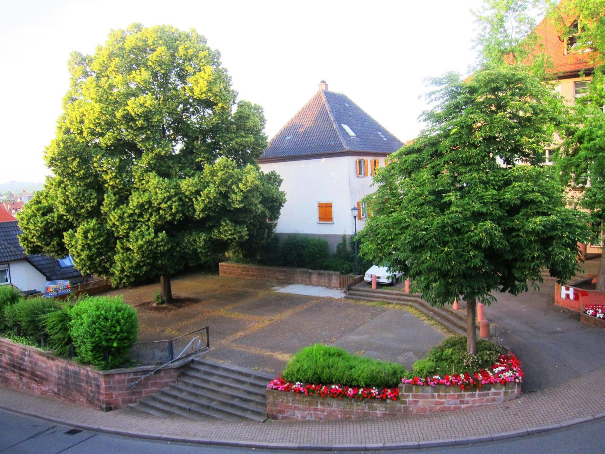 Hotel Landgasthof Sonne Mahlberg Exteriör bild